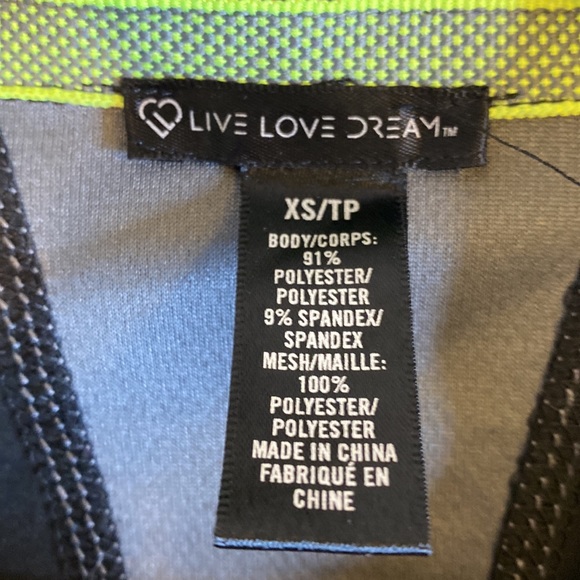 Woman’s zip up lightweight athletic coat size XS - Picture 4 of 5